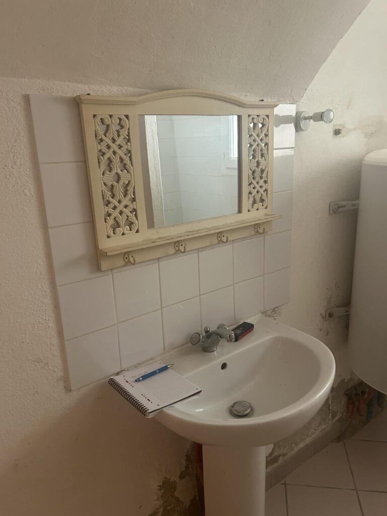 Salle de bain avant rénovation complète