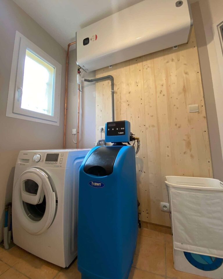 Remplacement d'un chauffe-eau par un chauffe-eau instantané avec installation d'un adoucisseur d'eau dans la Drôme
