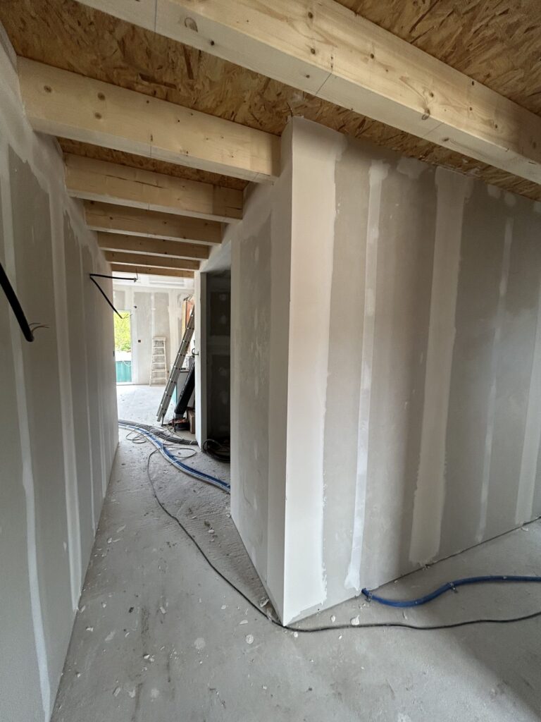 Pièce de maison neuve isolée à Souspierre