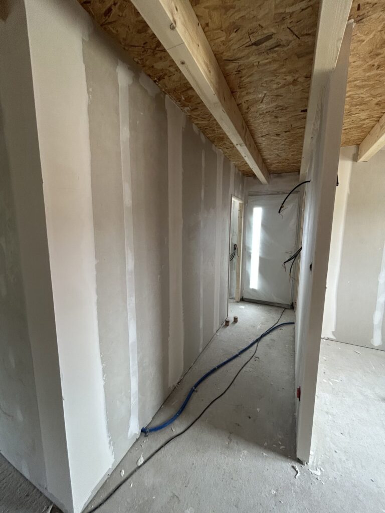 Dégagement d'une maison neuve après isolation intérieure