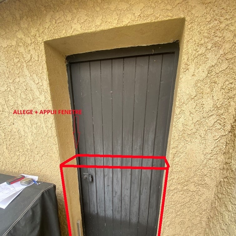 Ancienne porte intérieure du garage avant rénovation